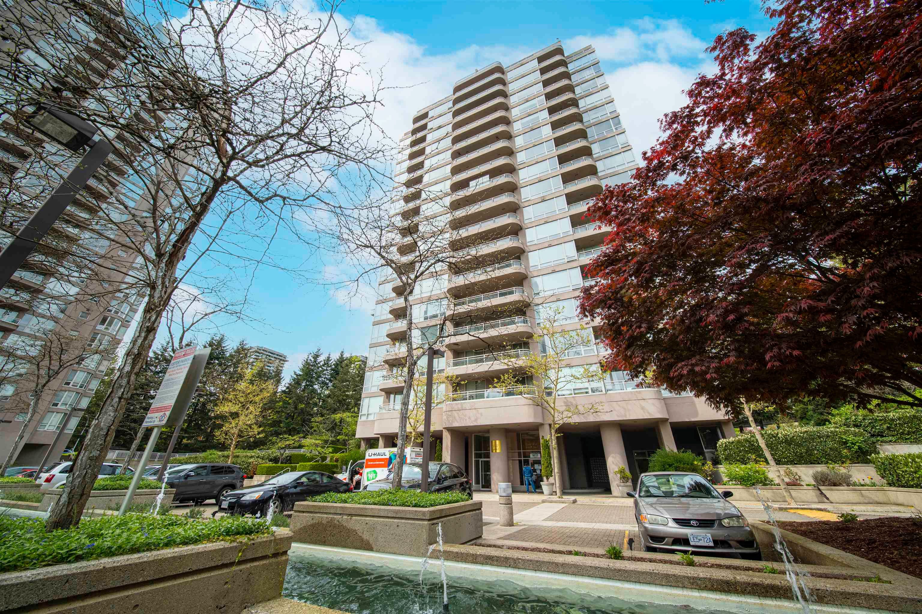 Main Photo: 1208 9633 MANCHESTER Drive in Burnaby: Cariboo Condo for sale (Burnaby North)  : MLS®# R2748987