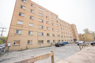 Photo 16: 101 565 Corydon Avenue in Winnipeg: Crescentwood Condominium for sale (1B)  : MLS®# 202312542