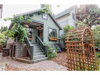 Photo 2: 1776 E 3RD Avenue in Vancouver: Grandview VE House for sale in "THE DRIVE" (Vancouver East)  : MLS®# V1133114