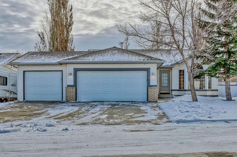FEATURED LISTING: 269 WESTCHESTER Green Chestermere