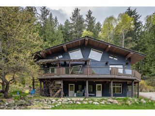 Photo 2: 2026 PERRIER ROAD in Nelson: House for sale : MLS®# 2476686