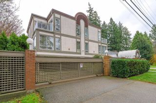 Photo 2: 3 1552 EVERALL Street: White Rock Townhouse for sale in "EVERALL COURT" (South Surrey White Rock)  : MLS®# R2834417