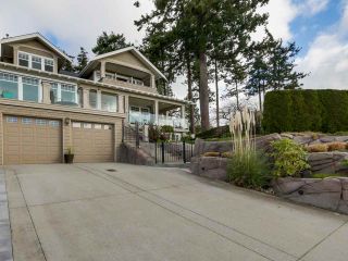 Photo 1: 14213 MARINE Drive: White Rock House for sale (South Surrey White Rock)  : MLS®# R2045609