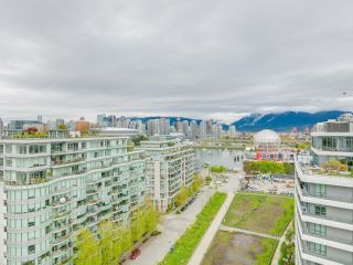 Photo 2: 1507 1708 ONTARIO Street in Vancouver: Mount Pleasant VE Condo for sale in "PINNACLE ON THE PARK" (Vancouver East)  : MLS®# R2855888