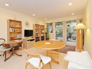 Photo 3: 106 175 E 4TH Street in North Vancouver: Lower Lonsdale Condo for sale in "HARBOUR COURT" : MLS®# R2120350