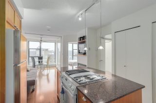 Photo 3: 1903 1723 ALBERNI STREET in Vancouver: West End VW Condo for sale (Vancouver West)  : MLS®# R2255392