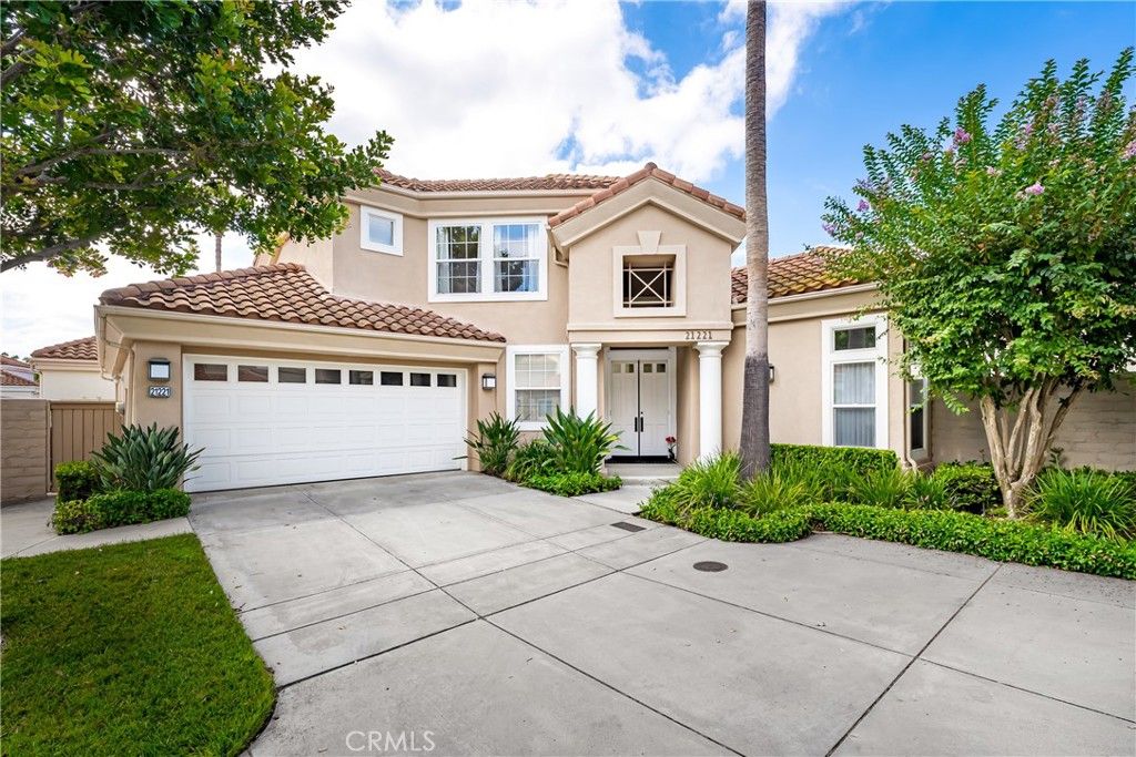 Main Photo: 21221 San Miguel in Mission Viejo: Residential for sale (MN - Mission Viejo North)  : MLS®# OC23176604