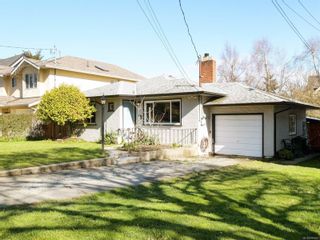 Photo 2: 3045 Albany St in Victoria: Vi Burnside House for sale : MLS®# 898845
