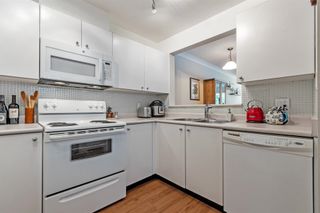 Photo 5: 207 3590 W 26TH Avenue in Vancouver: Dunbar Condo for sale in "Dunbar Heights" (Vancouver West)  : MLS®# R2786637