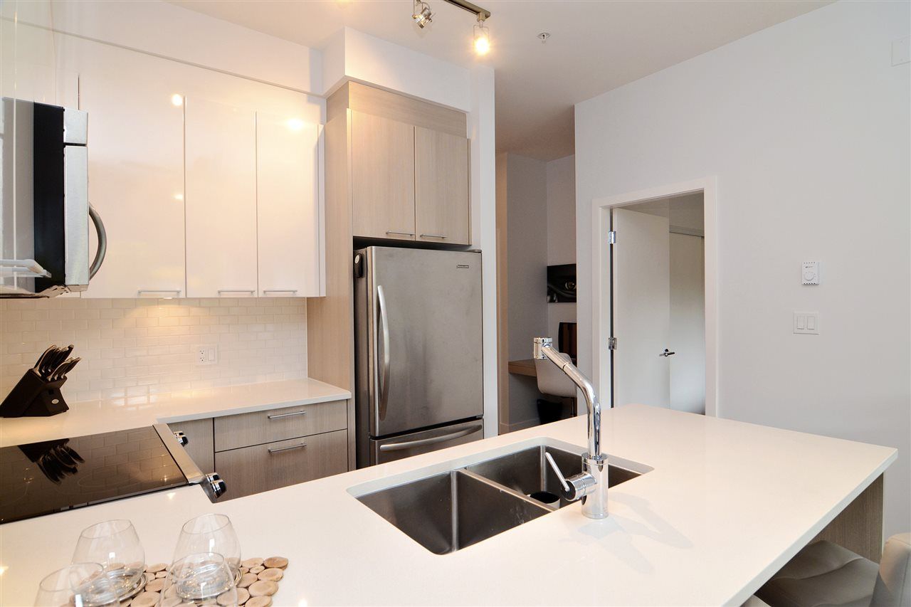 Photo 10: Photos: 210 1201 W 16TH Street in North Vancouver: Norgate Condo for sale in "The Ave" : MLS®# R2108813