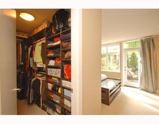 Photo 7: 2294 St. George Street in Vancouver: Mount Pleasant VE Townhouse for sale (Vancouver East)  : MLS®# V748597 