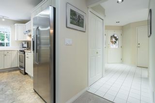 Photo 4: 55 4001 OLD CLAYBURN Road in Abbotsford: Abbotsford East Townhouse for sale in "CEDAR SPRINGS" : MLS®# R2755818