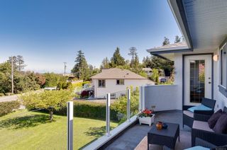 Photo 19: 8558 Lochside Dr in North Saanich: NS Bazan Bay House for sale : MLS®# 904115