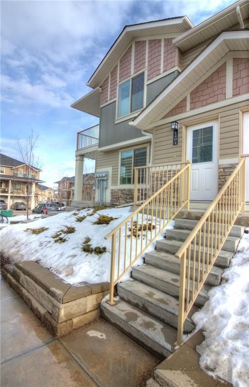 Main Photo: 1404 250 SAGE VALLEY Road NW in Calgary: Sage Hill House for sale : MLS®# C4178189