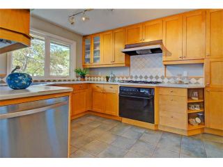 Photo 6: 147 WESTVIEW Drive SW in Calgary: Westgate House for sale : MLS®# C4077517