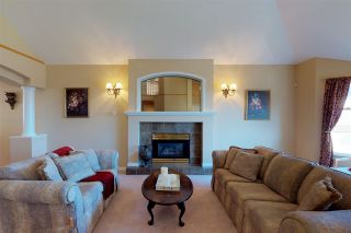 Photo 2: 1577 LODGEPOLE PLACE in Coquitlam: Westwood Plateau House for sale : MLS®# R2185377
