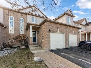 Photo 1: 22 253 Sprucewood Crescent in Clarington: Bowmanville House (2-Storey) for sale : MLS®# E8267756