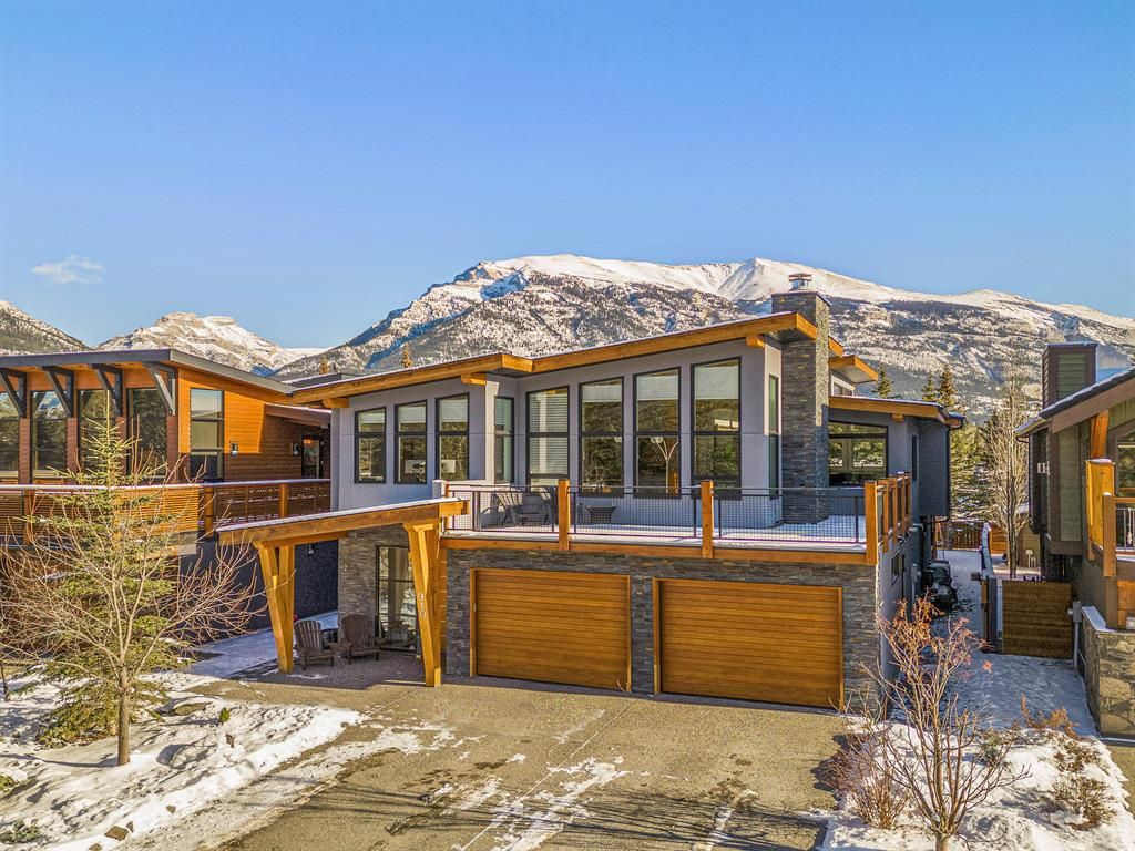 Main Photo: 910 3 Avenue: Canmore Detached for sale : MLS®# A2012042