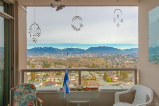 Photo 3: 1804 6055 NELSON Avenue in Burnaby: Forest Glen BS Condo for sale (Burnaby South)  : MLS®# R2465206