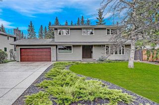 Photo 1: 3136 LINDEN Drive SW in Calgary: Lakeview Detached for sale : MLS®# C4246154
