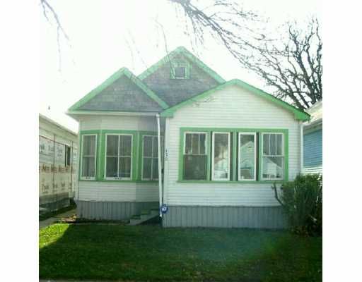 Main Photo:  in Winnipeg: East Kildonan Single Family Detached for sale (North East Winnipeg)  : MLS®# 2616352