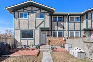 Main Photo: 6N 203 Lynnview Road SE in Calgary: Ogden Row/Townhouse for sale : MLS®# A2121858