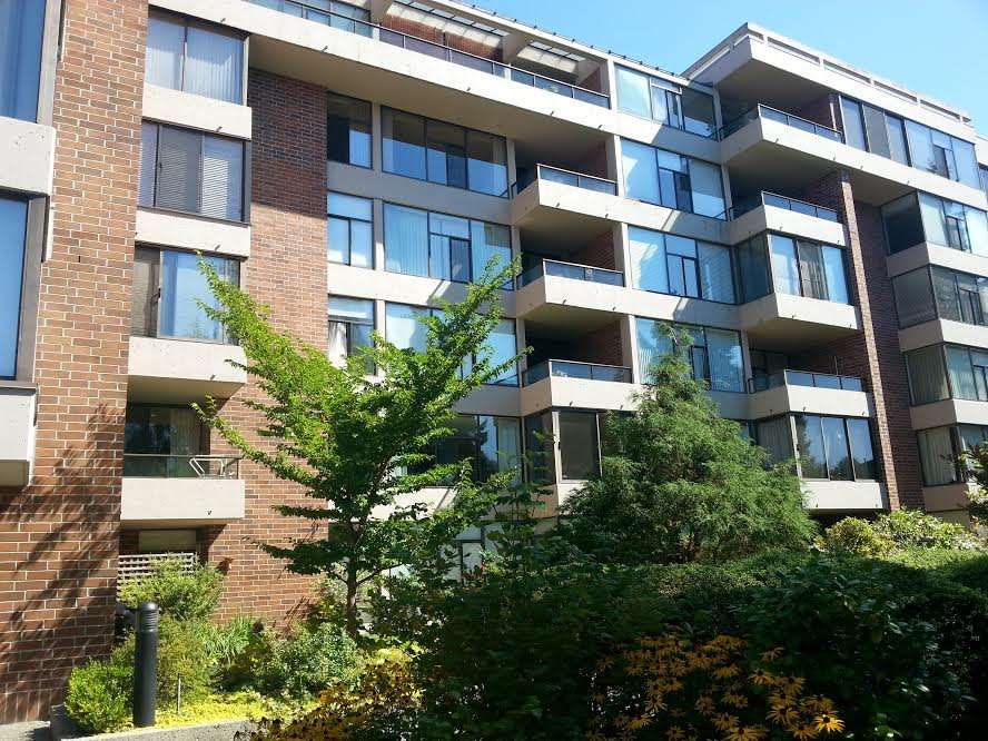Main Photo: 206 4101 YEW Street in Vancouver: Quilchena Condo for sale (Vancouver West)  : MLS®# R2029769