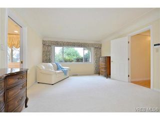Photo 13: 3220 Beach Dr in VICTORIA: OB Uplands House for sale (Oak Bay)  : MLS®# 691250
