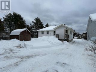 Photo 2: 45 Magpie RD in Wawa: House for sale : MLS®# SM230229