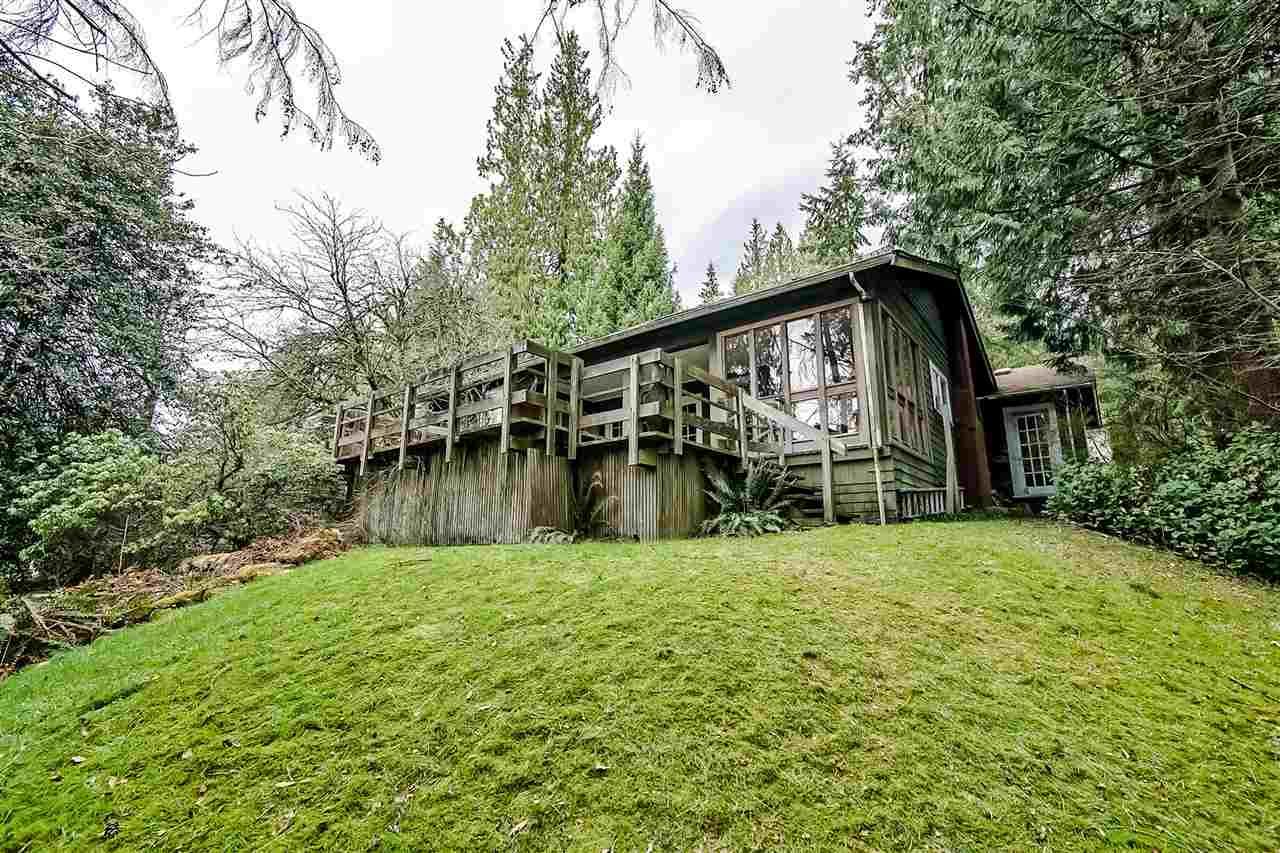 Photo 6: Photos: 3802 St Marys Ave in North Vancouver: Upper Lonsdale House for rent