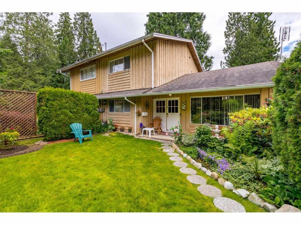 Main Photo: 3470 JERVIS Street in Port Coquitlam: Woodland Acres PQ 1/2 Duplex for sale : MLS®# R2469834