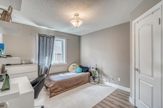 Photo 15: 42 Springborough Green SW in Calgary: Springbank Hill Detached for sale : MLS®# A1225017