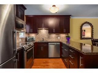 Photo 5: 2304 VINE ST in Vancouver: Kitsilano Townhouse for sale (Vancouver West)  : MLS®# V1004332