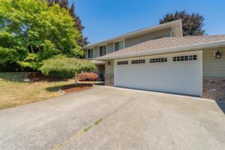 Photo 2: 2994 CREEKSIDE Drive in Abbotsford: Abbotsford West House for sale : MLS®# R2712666