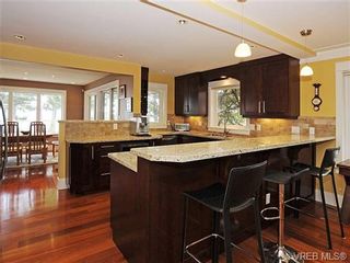 Photo 10: 5255 Parker Ave in VICTORIA: SE Cordova Bay House for sale (Saanich East)  : MLS®# 692506