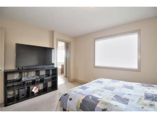 Photo 24: Photos: 224 EVERMEADOW Avenue SW in Calgary: Evergreen House for sale : MLS®# C4071056