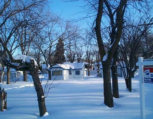 Main Photo: 1237 PARKER Avenue in Winnipeg: Fort Garry / Whyte Ridge / St Norbert Single Family Detached for sale (South Winnipeg)  : MLS®# 2500514