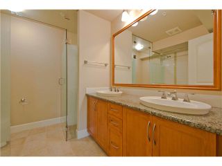 Photo 5: 206 2103 W 45th Avenue in Vancouver: Kerrisdale Condo for sale (Vancouver West)  : MLS®# V1035439