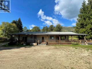 Photo 16: 2512 Hallfish Road, in Sicamous: House for sale : MLS®# 10284484