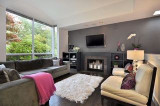 Photo 3: 3328 West 30th Ave in Vancouver: Home for sale : MLS®# V852496