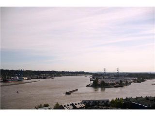 Photo 4: 2301 892 CARNARVON Street in New Westminster: Downtown NW Condo for sale in "AZURE 2" : MLS®# V1115855
