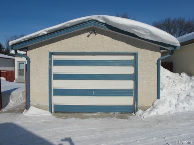 Photo 4: Photos:  in WINNIPEG: Transcona Residential for sale (North East Winnipeg)  : MLS®# 1402119