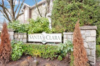 Photo 3: 9 5240 OAKMOUNT Crescent in Burnaby: Oaklands Townhouse for sale in "SANTA CLARA" (Burnaby South)  : MLS®# R2640945