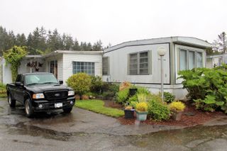 Photo 3: 58 3031 200 Street in Langley: Brookswood Langley Manufactured Home for sale in "CEDAR CREEK MANUFACTURED HOME PARK" : MLS®# R2690519