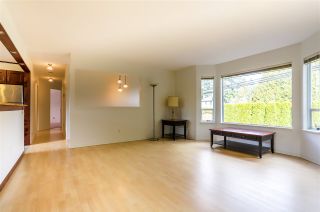 Photo 3: 14320 NORTH BLUFF Road: White Rock House for sale (South Surrey White Rock)  : MLS®# R2440472
