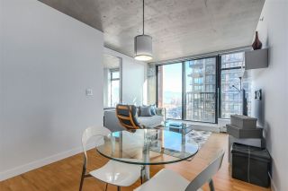 Photo 1: 2905 128 W CORDOVA STREET in Vancouver: Downtown VW Condo for sale (Vancouver West)  : MLS®# R2332522