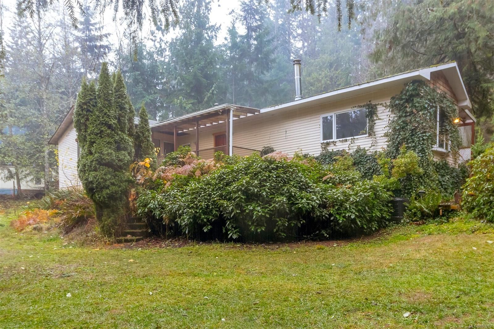 Main Photo: C19 920 Whittaker Rd in Malahat: ML Malahat Proper Manufactured Home for sale (Malahat & Area)  : MLS®# 893287