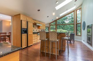 Photo 8: 700 APPIAN Way in Coquitlam: Coquitlam West House for sale : MLS®# R2375014