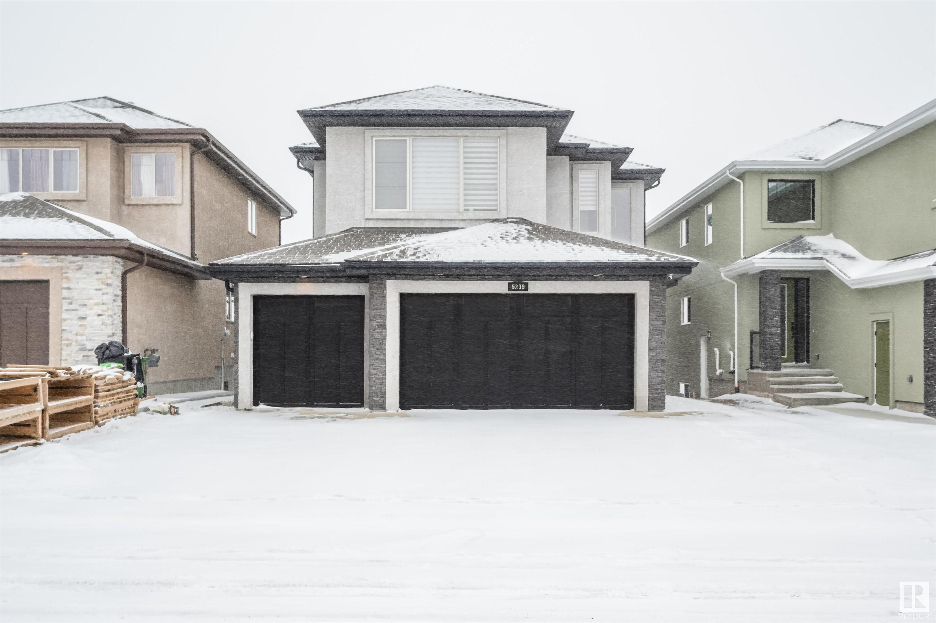 Main Photo: 9239 181 Avenue NW in Edmonton: Zone 28 House for sale : MLS®# E4369497