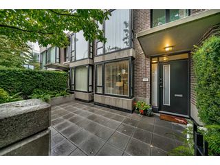 Photo 3: 155 W 2ND Street in North Vancouver: Lower Lonsdale Townhouse for sale in "SKY" : MLS®# R2537740